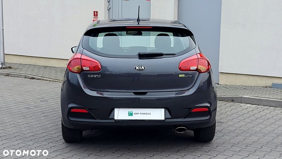 Kia Ceed 2013 photo 5