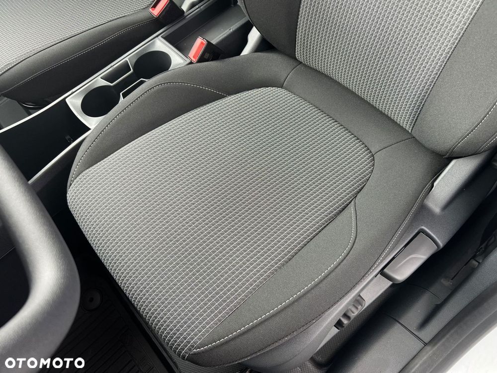 Ford Transit Courier - 12