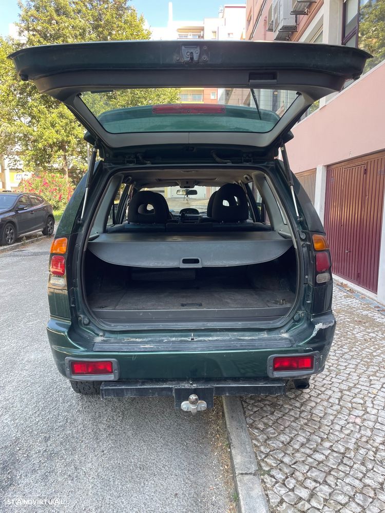 Mitsubishi Pajero Sport 2.5 TD GLS - 8