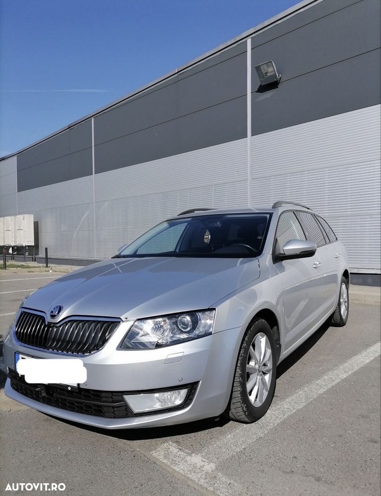 Skoda Octavia 2.0 TDI DSG Ambition - 2