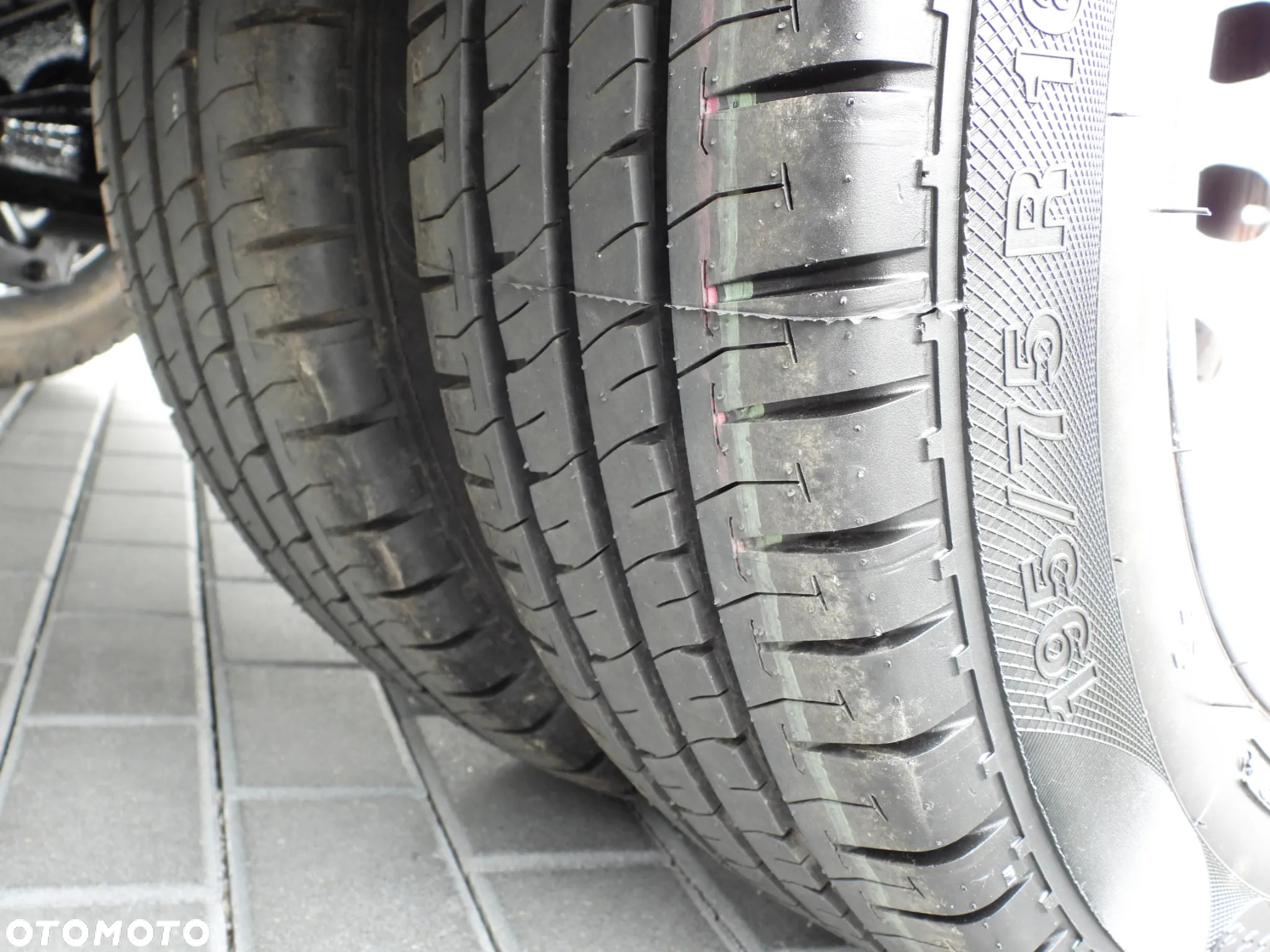 Ford TRANSIT KONTENER / CHŁODNIA 5*C / TEMPOMAT LEDY BLIŹNIACZE KOŁA KLIMATYZACJA 130KM [ U89312 ] - 25