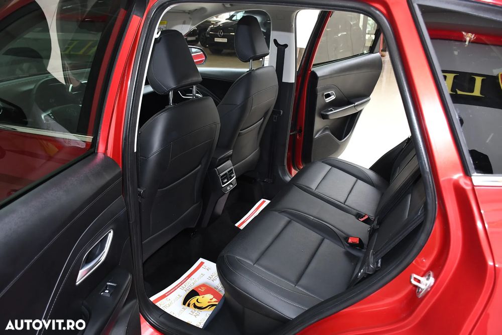 MG ZS HEV Hybrid+ Luxury - 12
