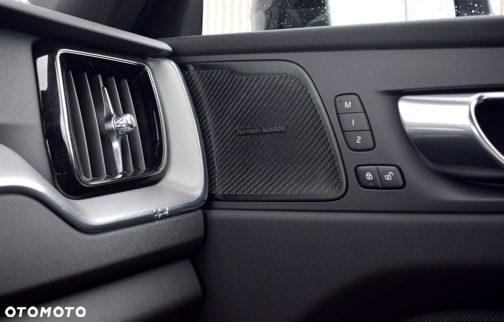 Volvo XC 60 - 26