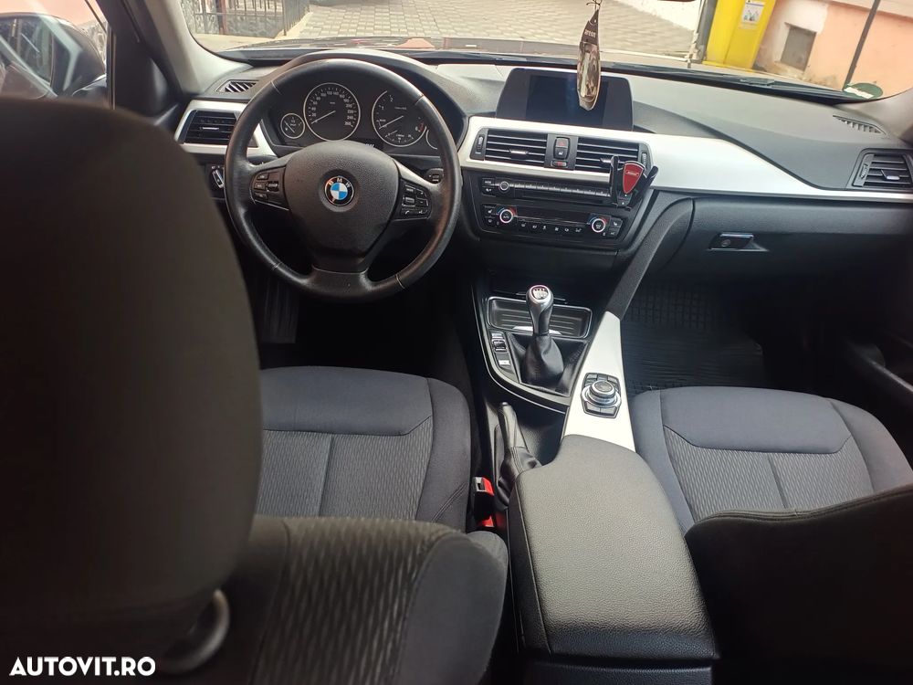 BMW Seria 3 318d - 7