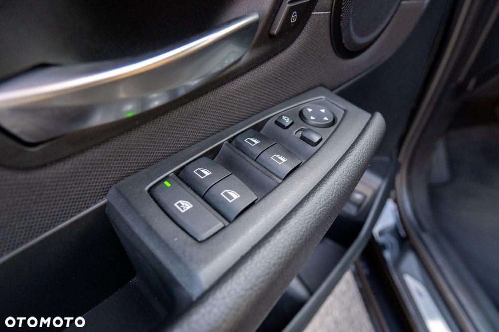 BMW Seria 2 218i Sport Line - 23