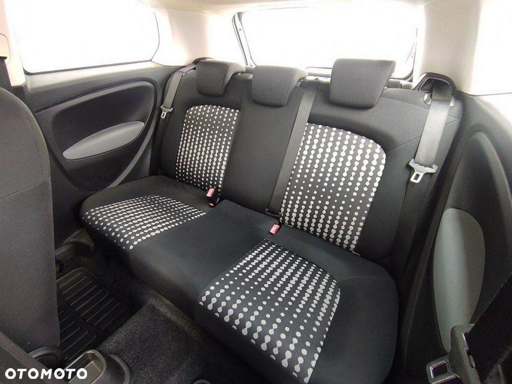 Fiat Grande Punto - 14