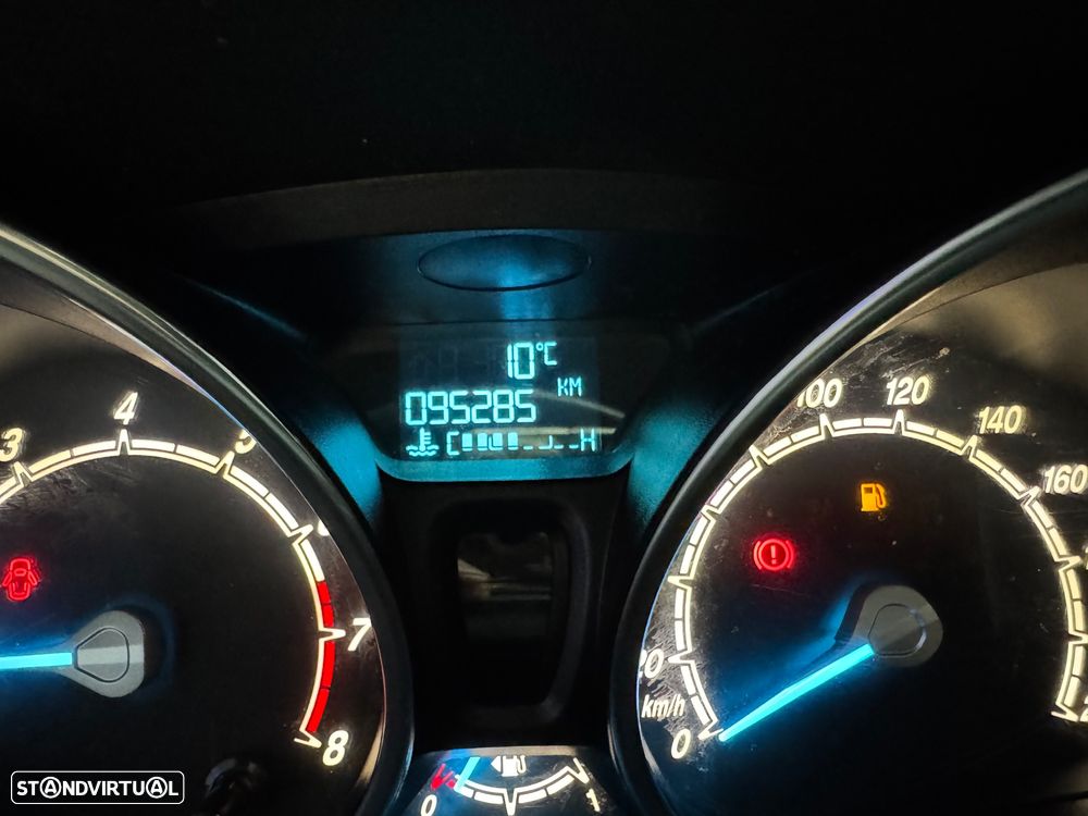 Ford Fiesta 1.0 T EcoBoost Titanium - 6