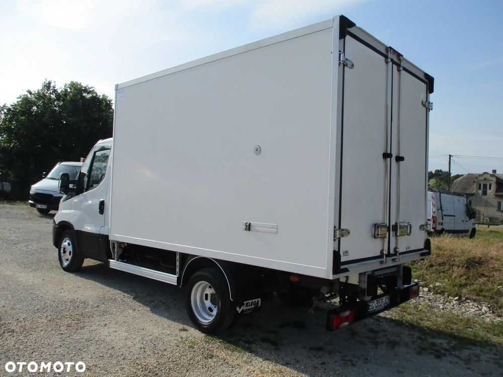 Iveco Daily 35C13 chłodnia Mroźnia na bliźniaku 35-130 Thermo King agregat - 6
