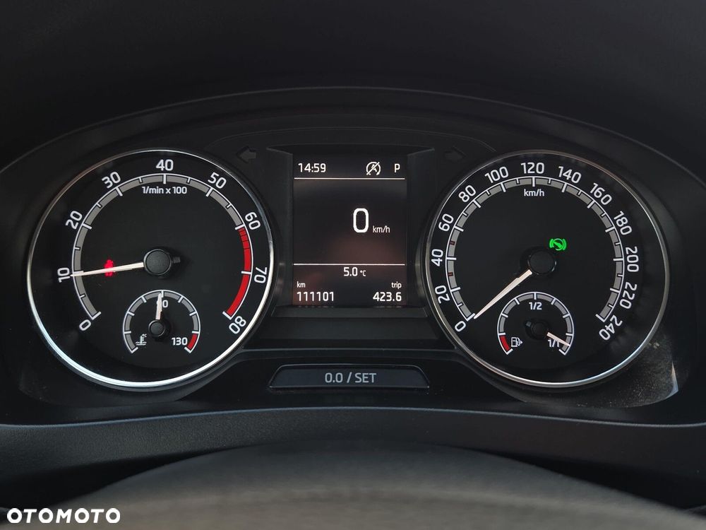 Skoda RAPID 1.0 TSI Style DSG - 15