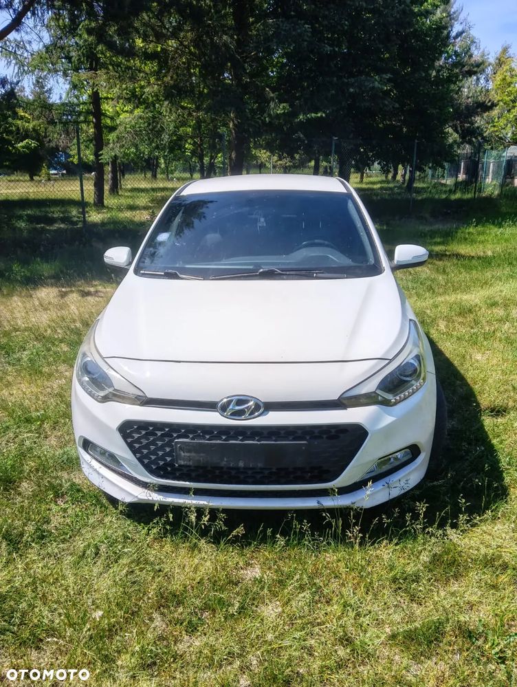 Hyundai i20 blue 1.2 Advantage - 1