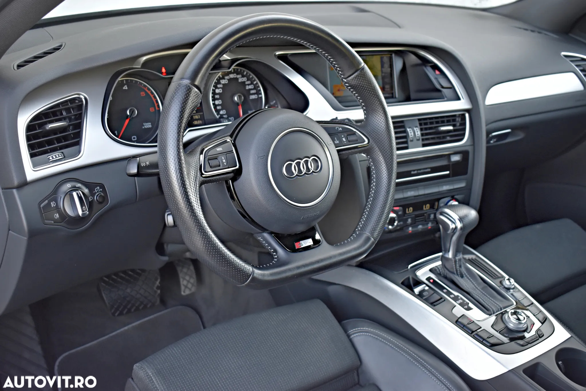 Audi A4 Avant 2.0 TDI DPF clean diesel multitronic Ambition - 9