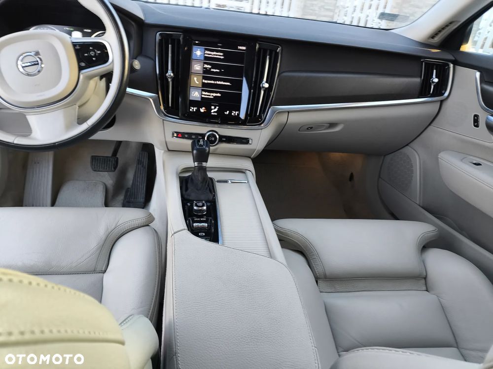 Volvo V90 Cross Country D4 AWD Geartronic - 9