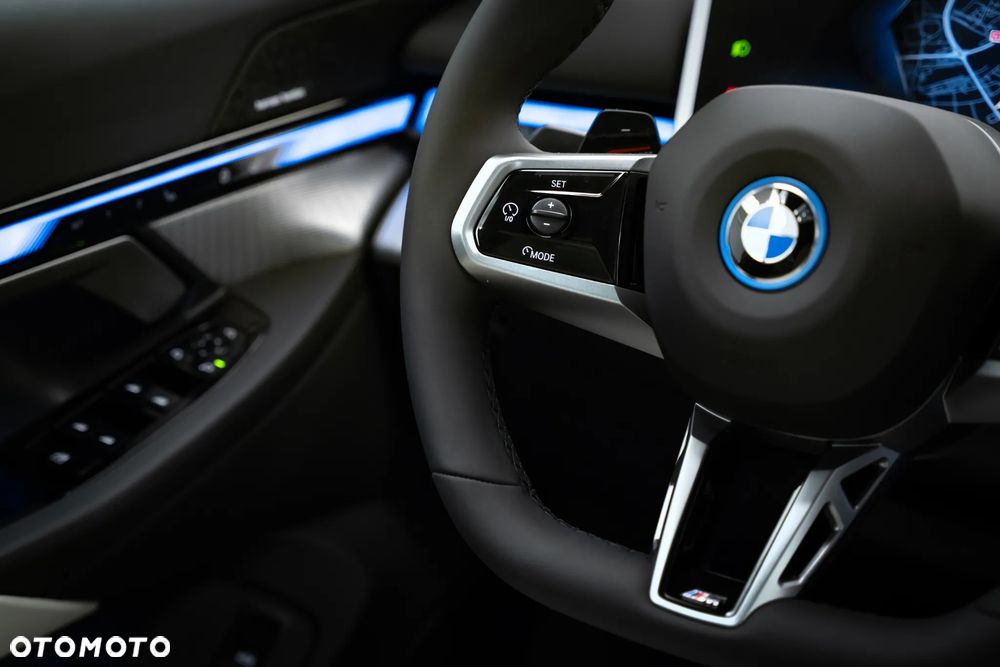 BMW Seria 5 530e xDrive PHEV M Sport - 36
