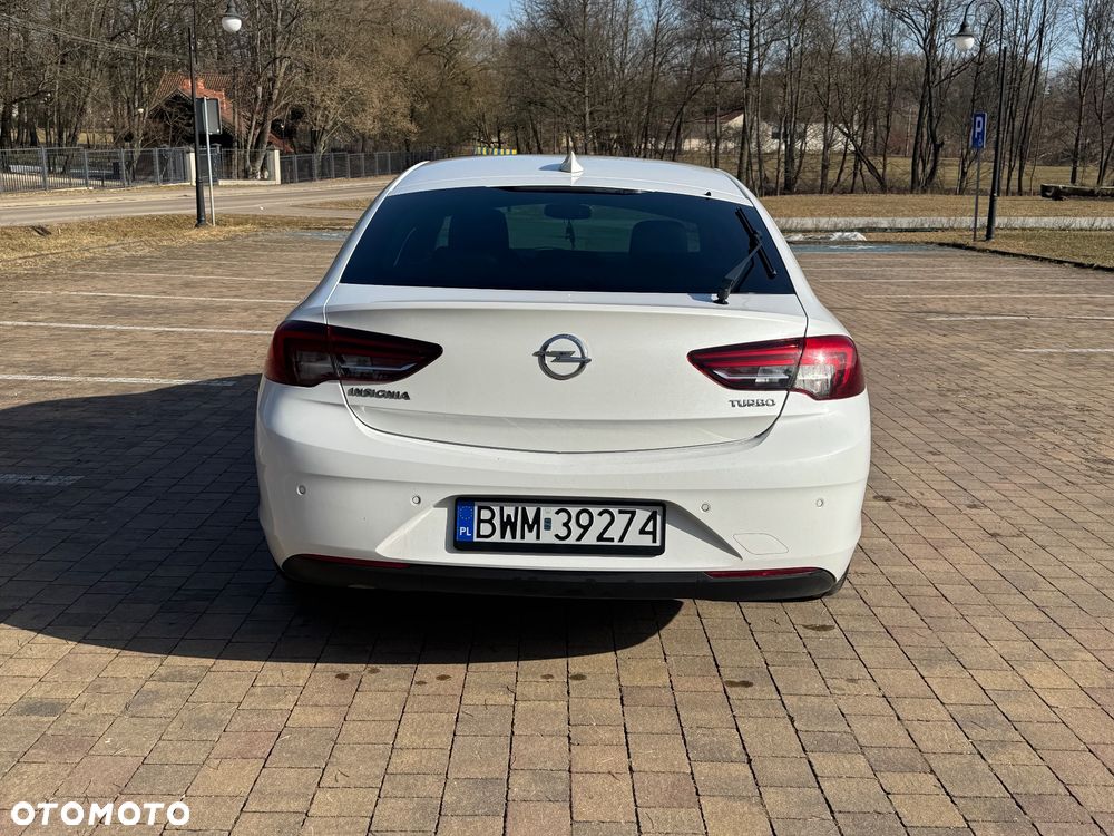 Opel Insignia 1.5 T Exclusive S&S - 8