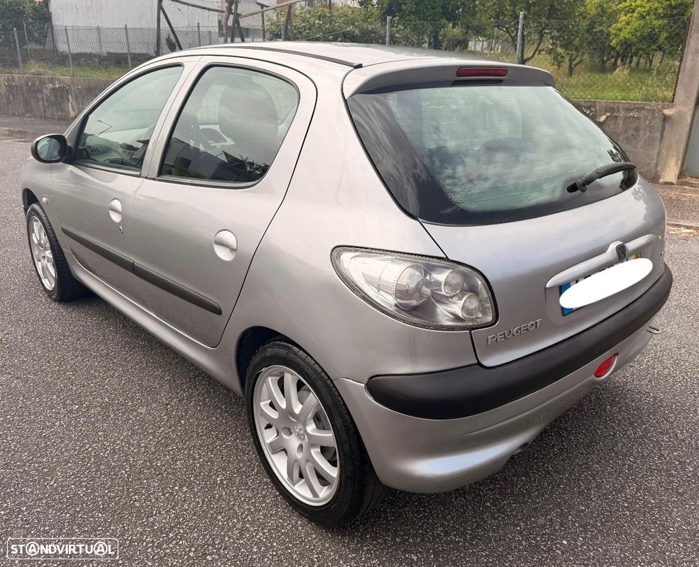 Peugeot 206 1.1 Color Line - 3