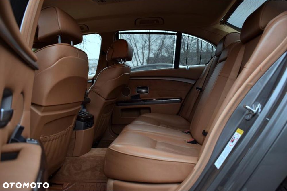 BMW Seria 7 - 7