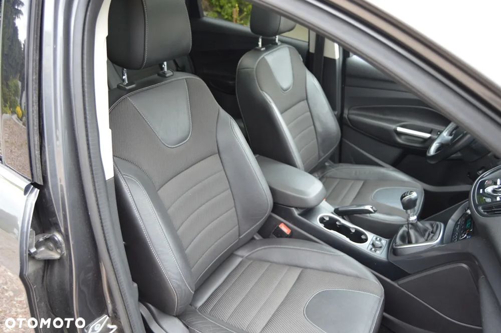 Ford Kuga ver-2-0-tdci-2x4-titanium - 11