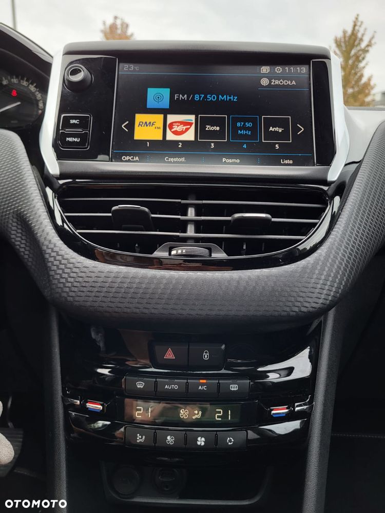 Peugeot 208 1.2 PureTech Allure S&S - 9