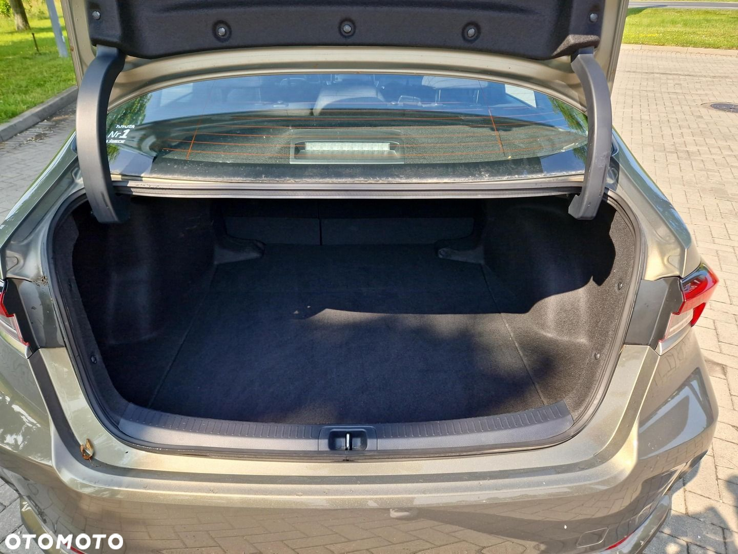 Toyota Corolla - 13