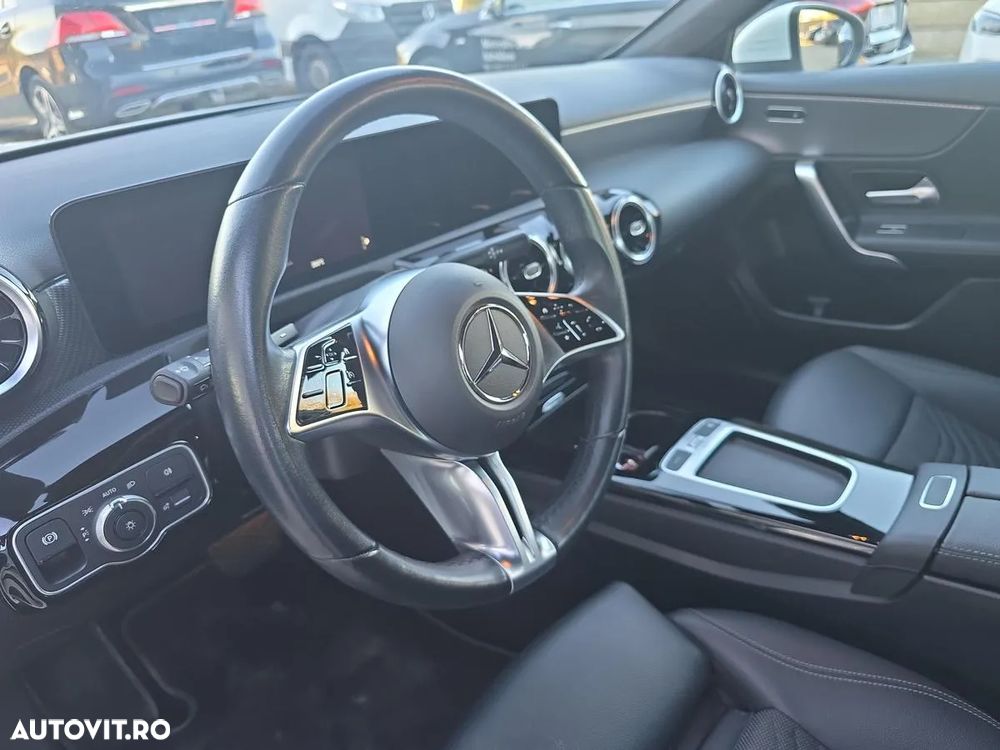 Mercedes-Benz A 180 d 8G-DCT - 9