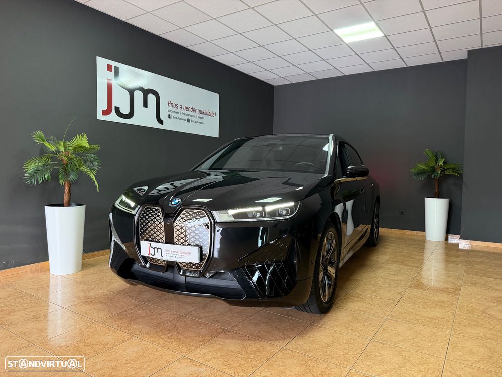 BMW iX xDrive 50 Pack Desportivo - 3