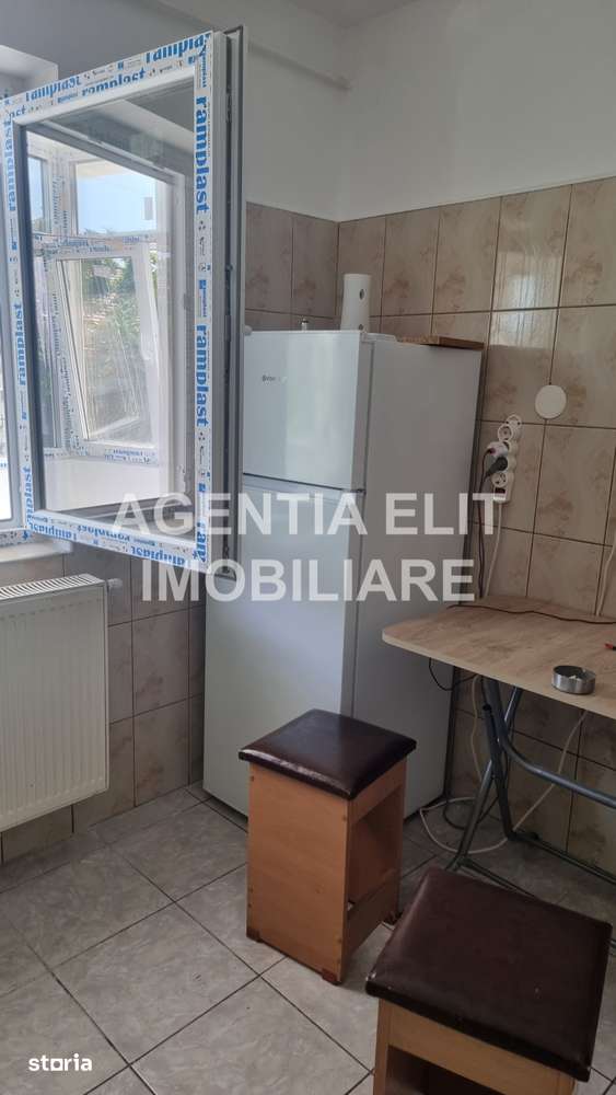 Apartament 2 camere, zona Grivita - Imagine principală: 2/9