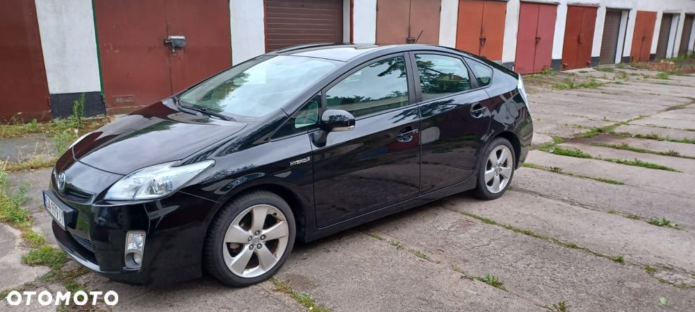 Toyota Prius 1.8 HSD Prestige - 1