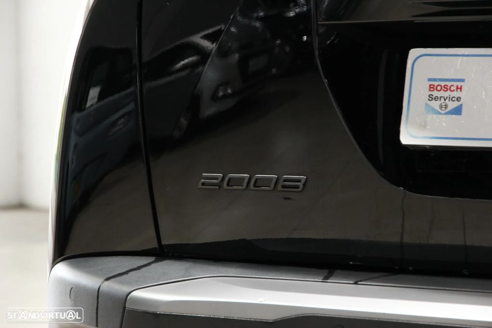 Peugeot 2008 1.2 PureTech Allure - 6