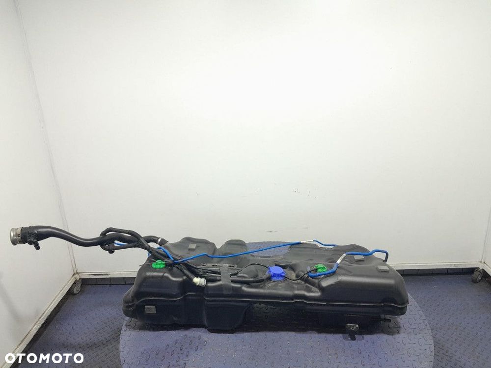 BMW 1 F40 2.0B 306 KM ZBIORNIK BAK PALIWA 7465135 - 3