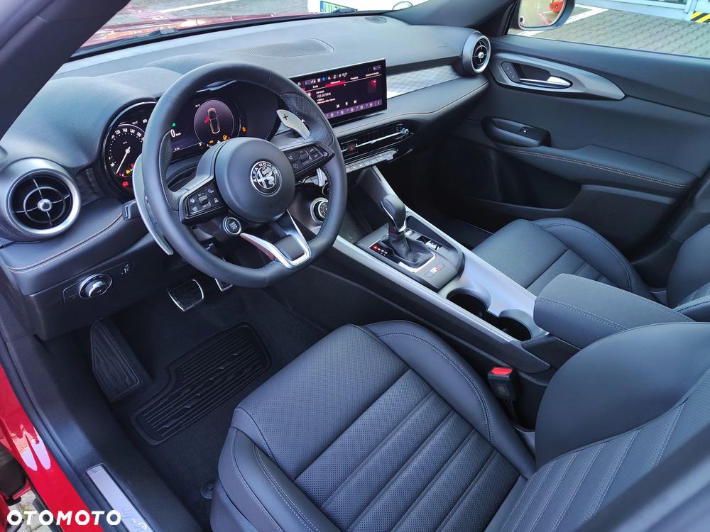 Alfa Romeo Tonale 1.3 PHEV Q4 Veloce - 13