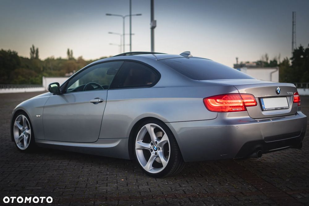 BMW Seria 3 335i - 4