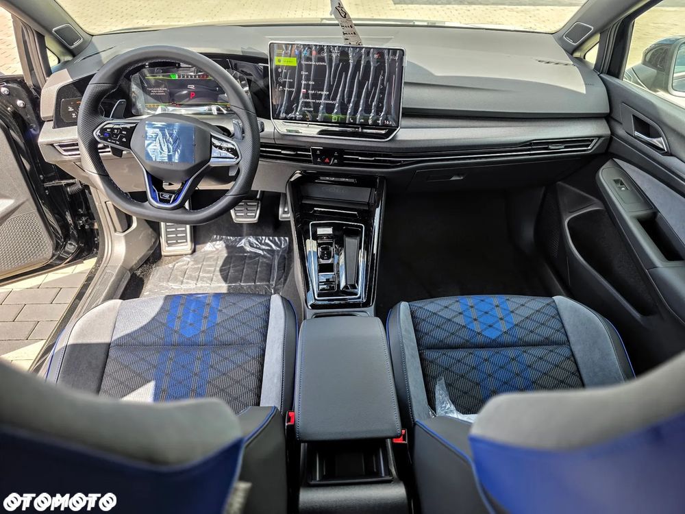 Volkswagen Golf Variant - 14