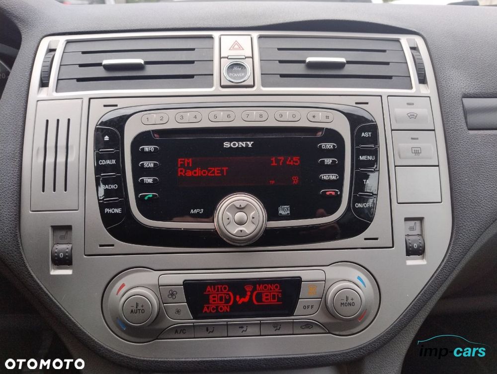 Ford Kuga - 9