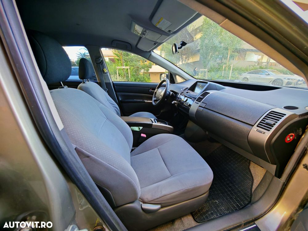 Toyota Prius - 11