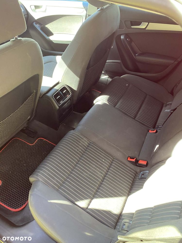 Audi A4 Avant 2.0 TDI - 7