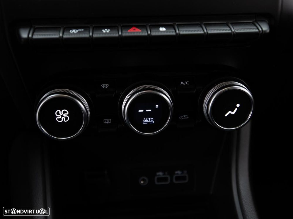 Renault Captur 1.0 TCe Techno Bi-Fuel - 16