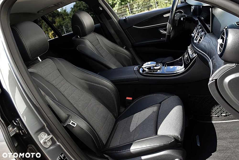 Mercedes-Benz Klasa E 220 d 4Matic All-Terrain 9G-TRONIC Avantgarde - 21