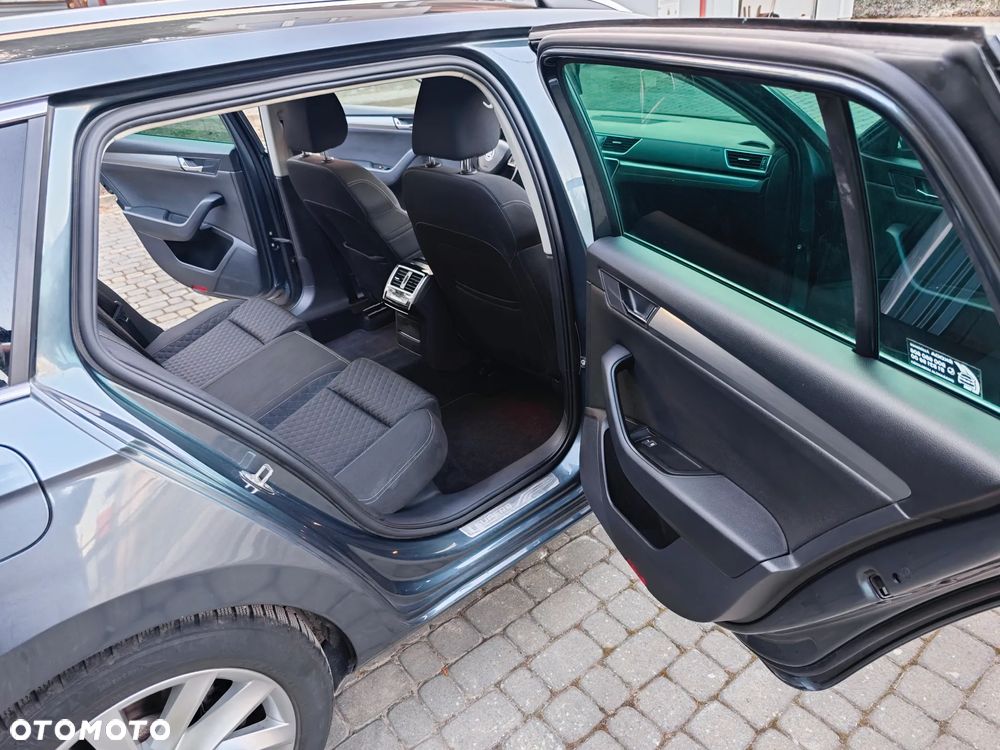 Skoda Superb 2.0 TDI Style - 14