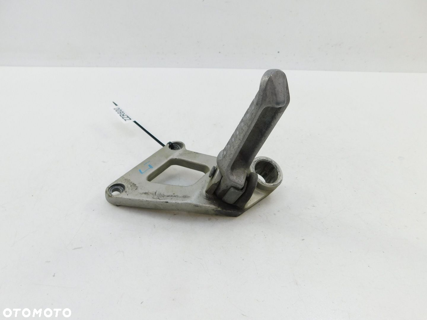KAWASAKI ZZR 600 SET PODNÓŻEK PASAŻERA LEWY - 4