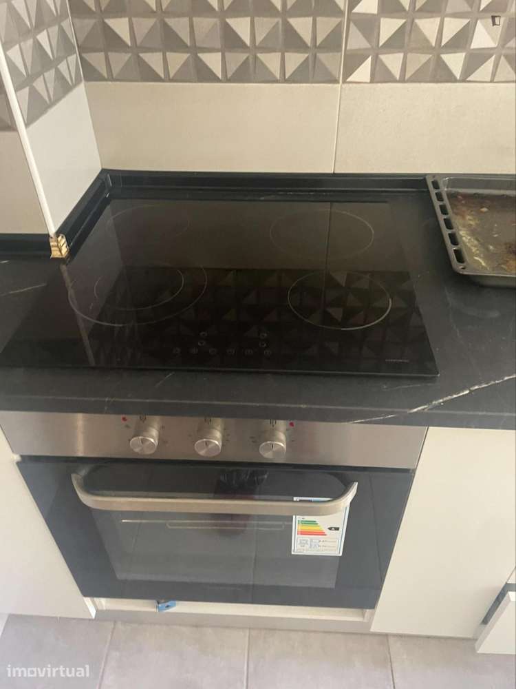 Quarto - localizado em Campo de Ourique Lisbon - Grande imagem: 3/15