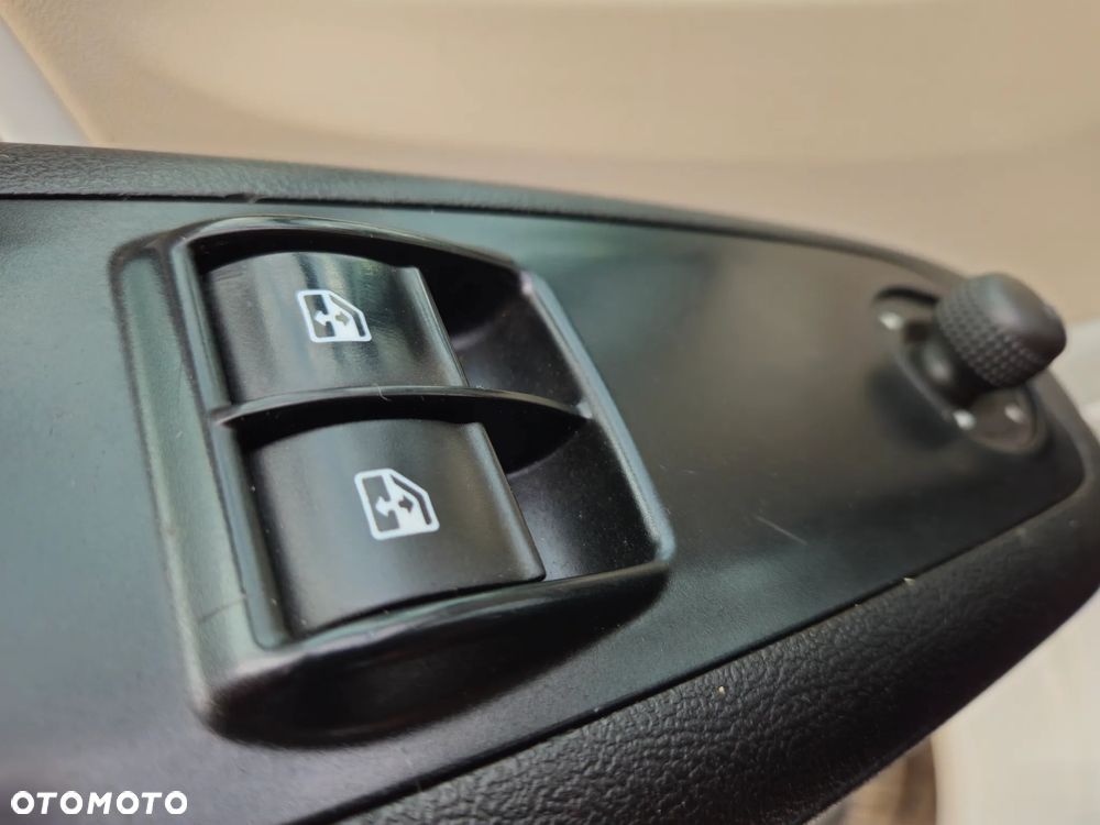 Citroën JUMPER DOKA MAXI 7 osób - 12