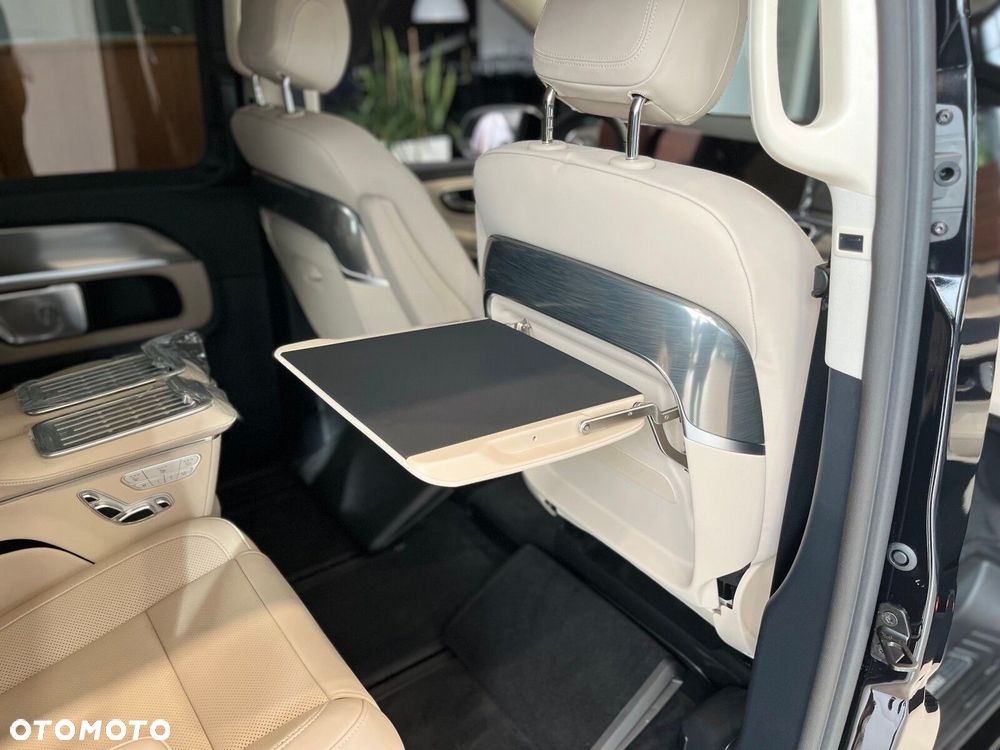 Mercedes-Benz Klasa V - 24