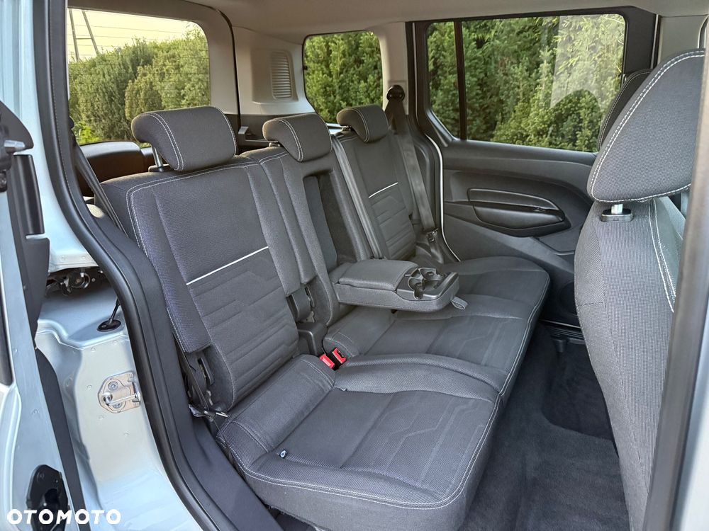 Ford Tourneo Connect 1.6 TDCi Titanium - 28