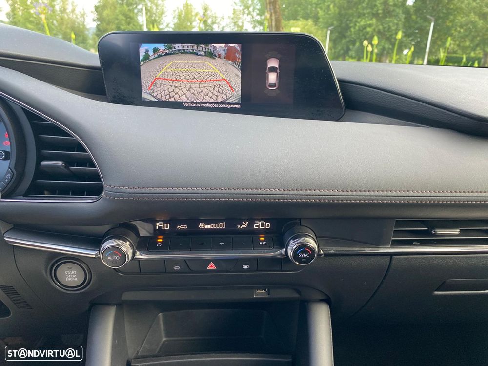 Mazda 3 Hatchback 2.0 Sky-G Evolve P.i-Actvsense J18 - 25