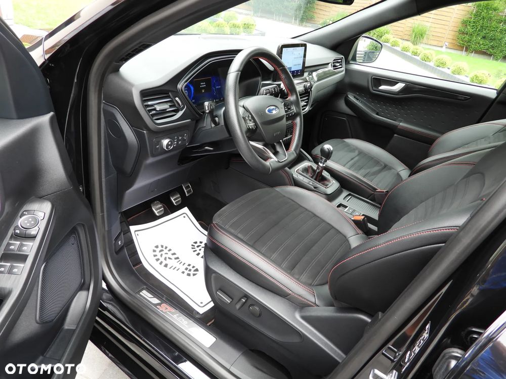 Ford Kuga 2.0 EcoBlue mHEV FWD ST-Line X - 3