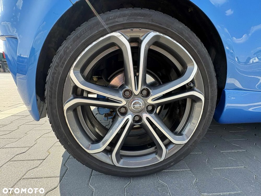 Opel Corsa 1.6T OPC - 13