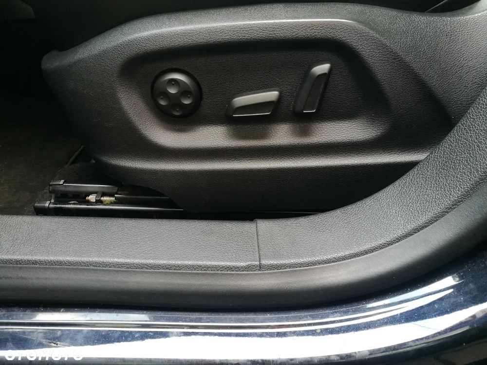 Volkswagen Tiguan 2.0 TDI 4Mot Sport&Style DSG - 12