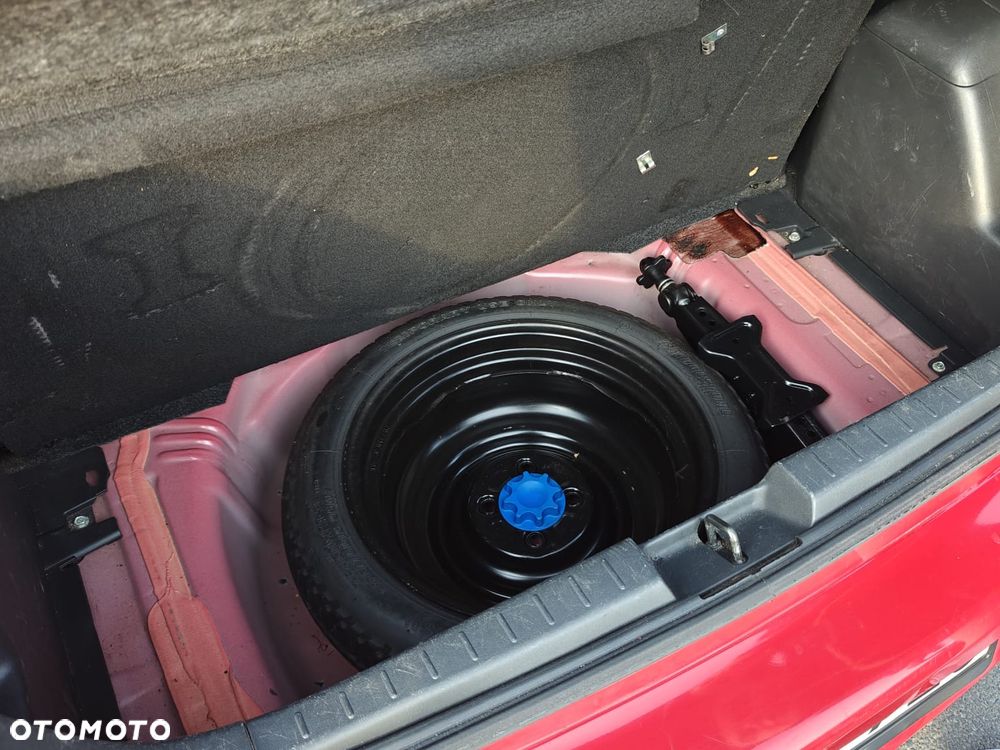 Toyota Yaris 1.4 D-4D Sol MM - 12