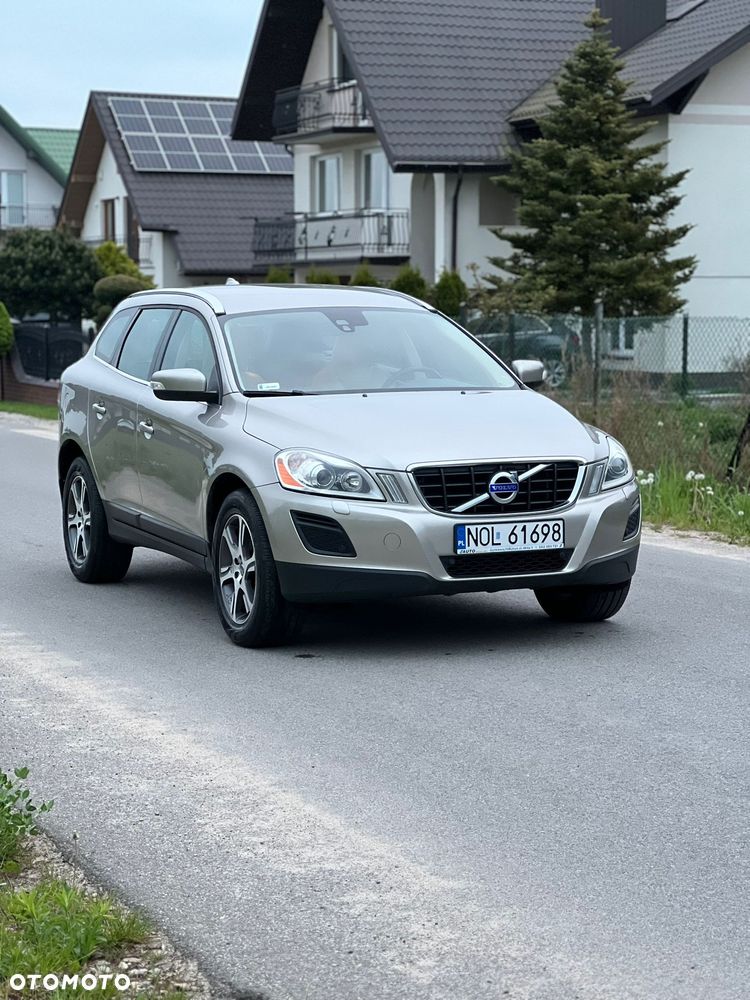 Volvo XC 60 3.2 AWD Summum - 1