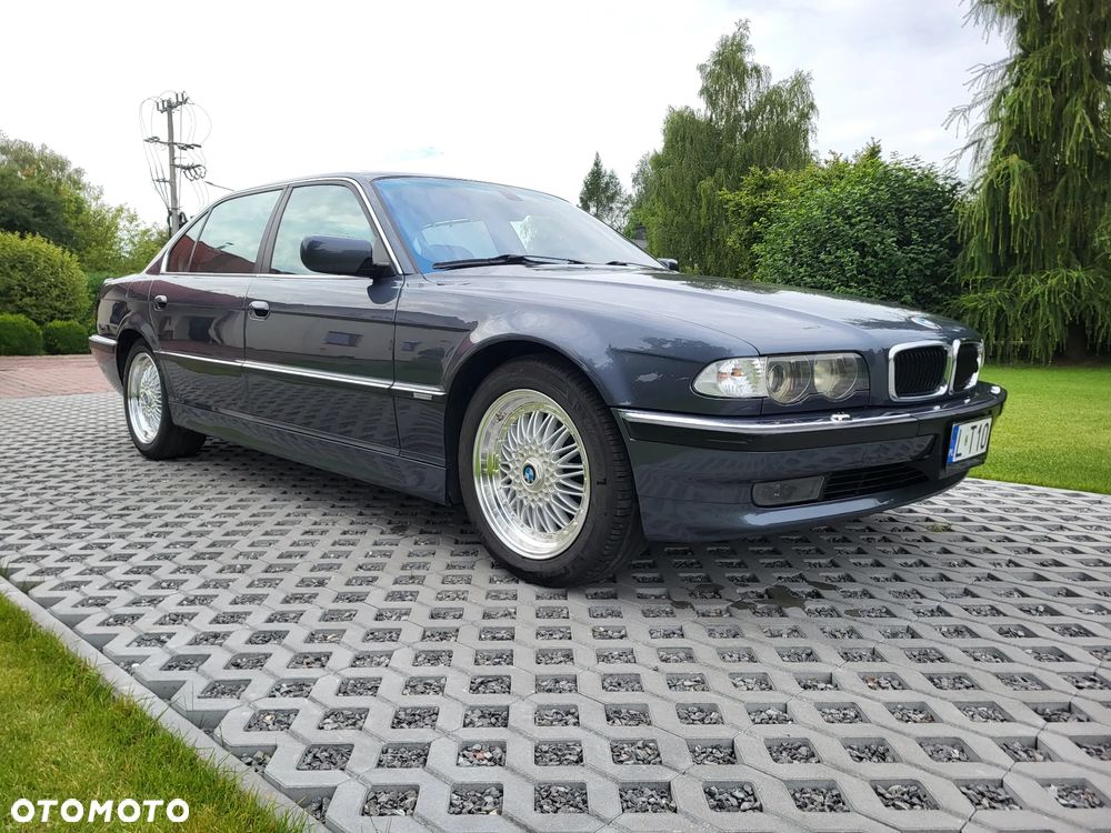 BMW Seria 7 740iL - 1